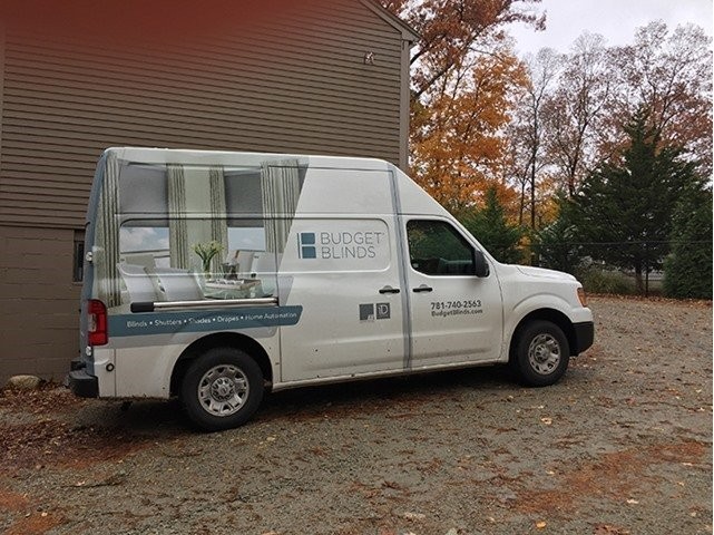 Hunter Douglas Dealer Image